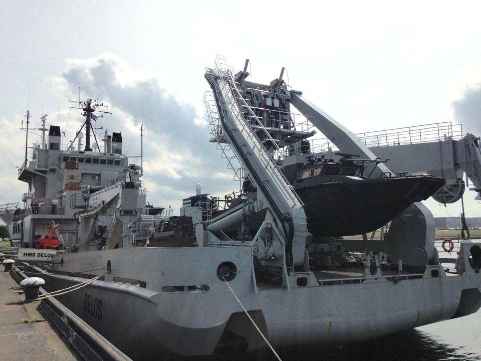 Dutch amphibious ship heads for African counter-piracy mission with Swedish CB-90s on board  